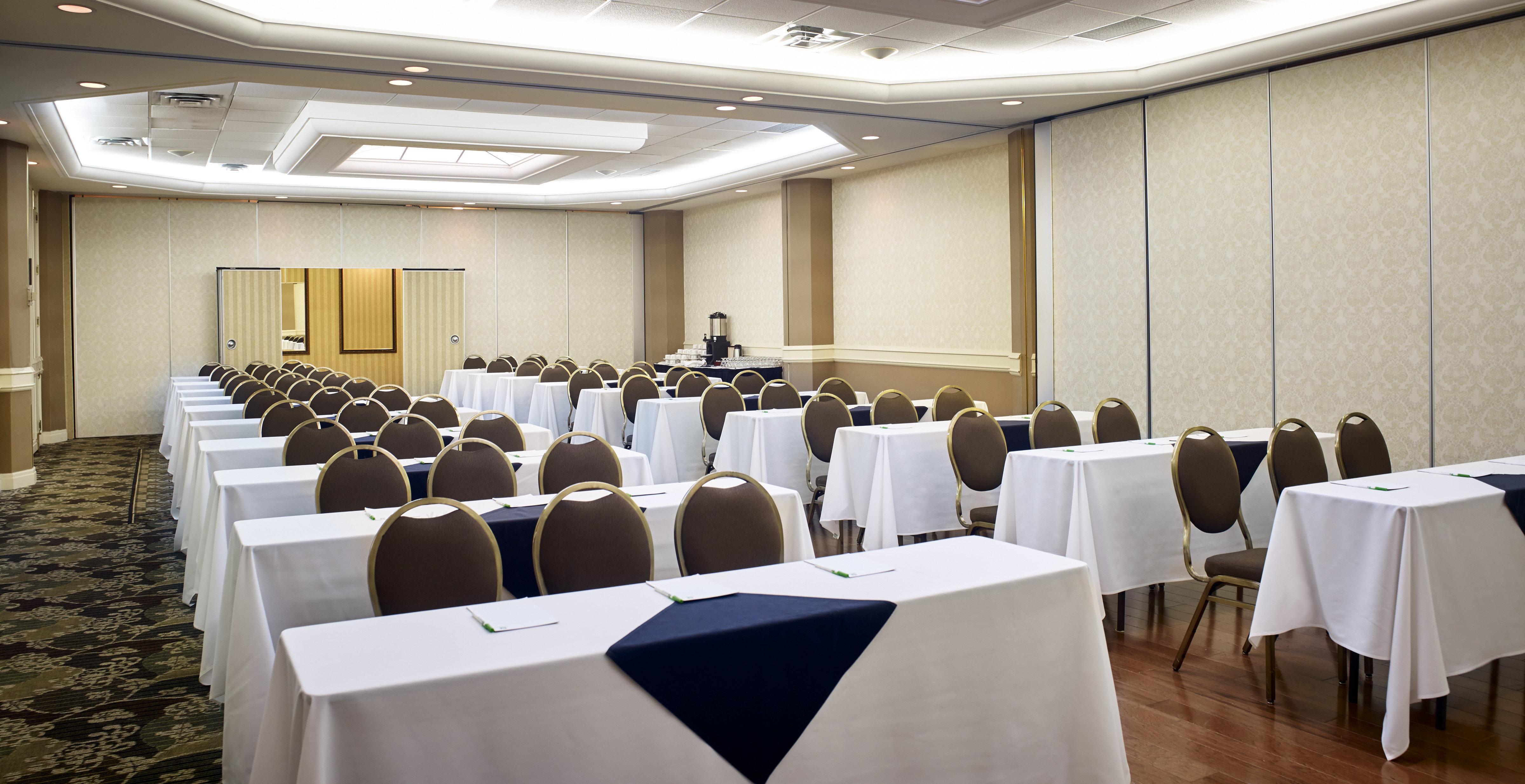 Holiday Inn & Suites Oakville At Bronte By Ihg Exterior foto