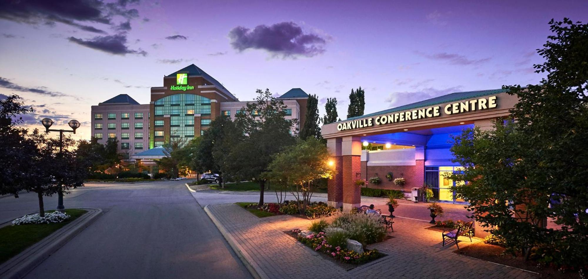 Holiday Inn & Suites Oakville At Bronte By Ihg Exterior foto