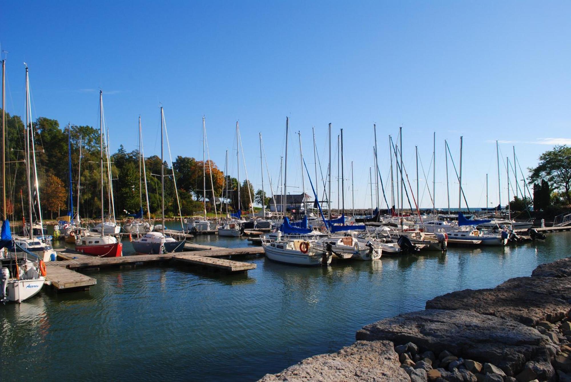 Holiday Inn & Suites Oakville At Bronte By Ihg Exterior foto